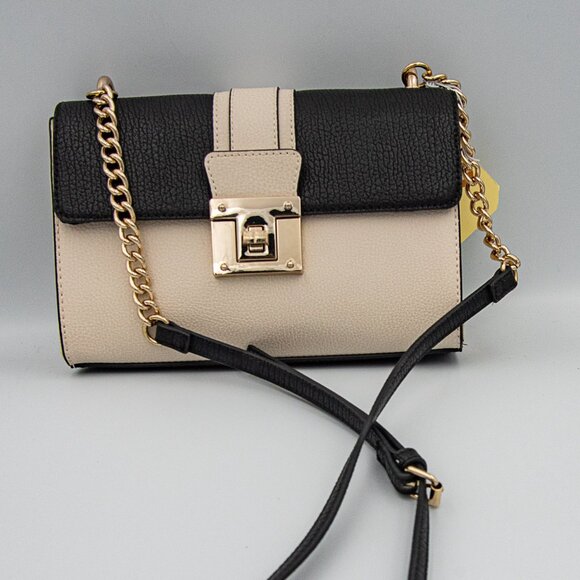 APT 9 7"X9" Shoulder Bag near new condition - Picture 1 of 2